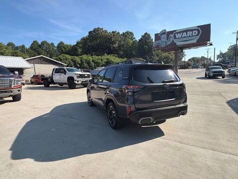 Used 2025 Subaru Forester Limited w/ Popular Package #2 AWD/4WD image 11