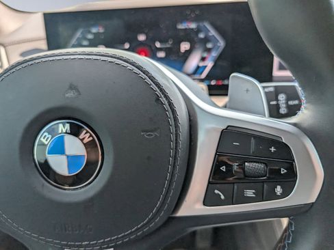 Used 2025 BMW X5 M60i AWD/4WD image 24