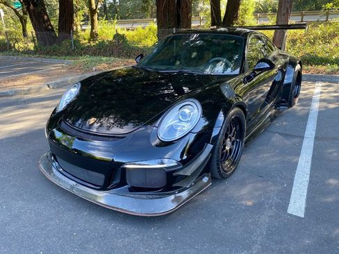 Used 2015 Porsche 911 GT3 RWD image 5
