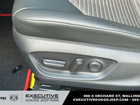 Used 2022 Toyota Camry TRD FWD image 11