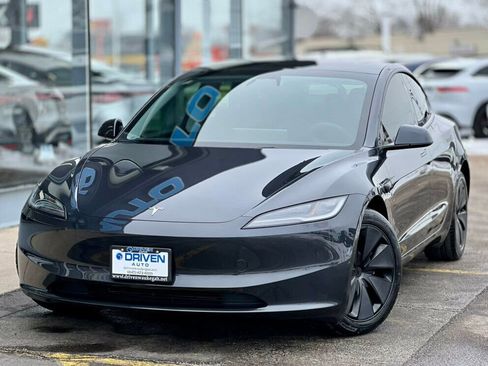 Used 2025 Tesla Model 3 Long Range image 33