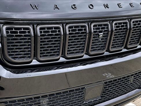 Used 2023 Jeep Wagoneer Series II image 30