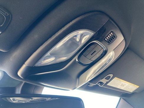 Used 2025 Jeep Compass Trailhawk image 27