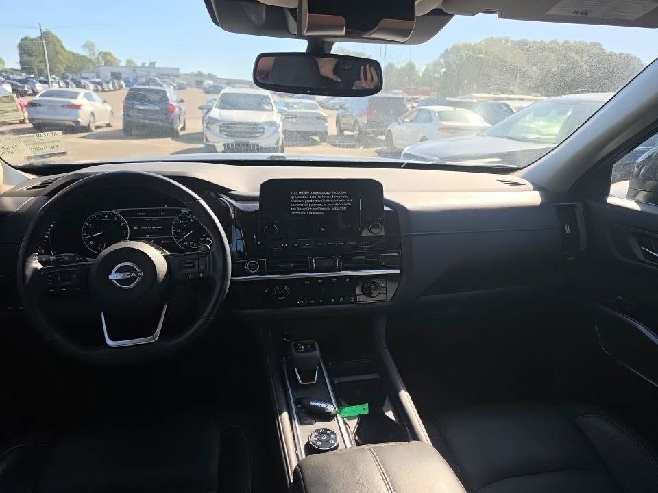 Used 2022 Nissan Pathfinder SL w/ Cargo Package AWD/4WD image 9