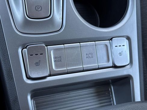 Used 2023 Hyundai Kona SE image 18