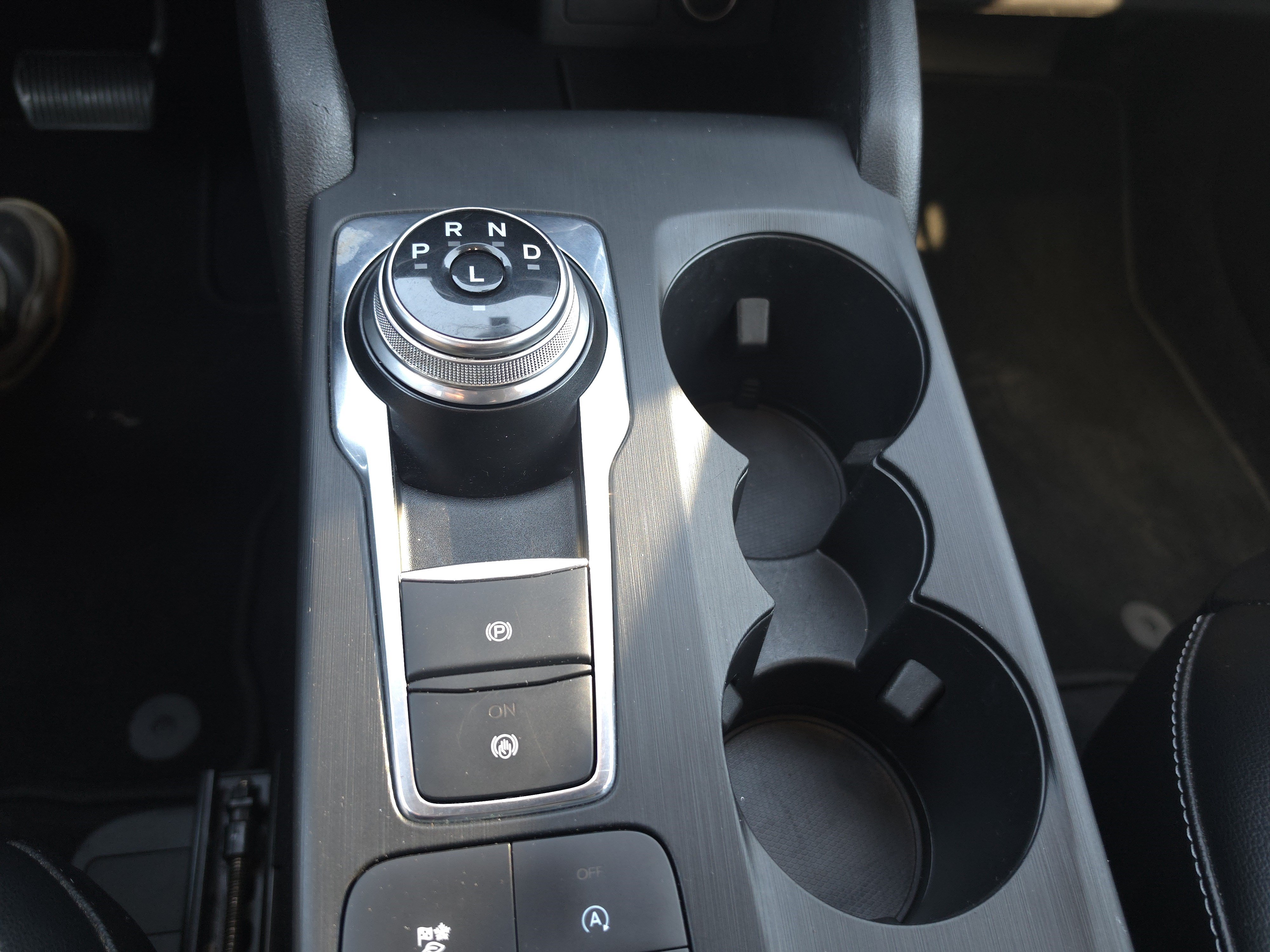 Used 2020 Ford Escape SEL FWD image 26