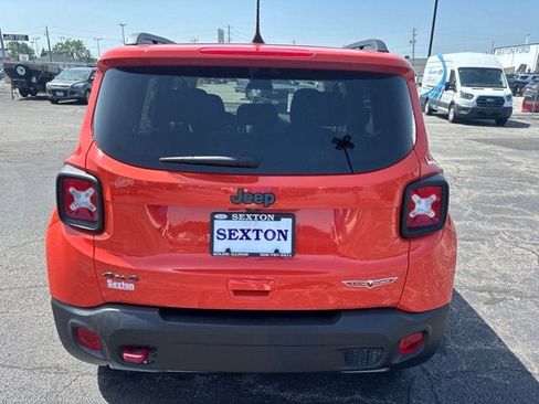 Used 2020 Jeep Renegade Trailhawk w/ Cold Weather Group AWD/4WD image 9