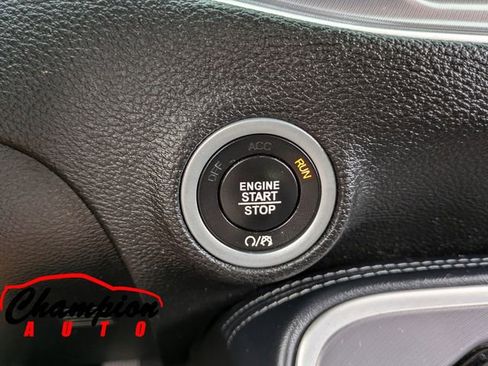 Used 2021 Dodge Challenger SXT w/ Driver Convenience Group image 28