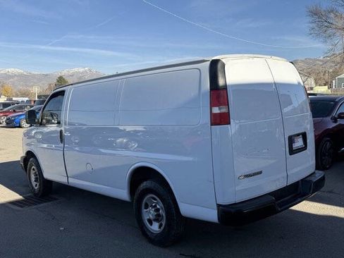 Used 2017 Chevrolet Express 2500 2500 3dr Cargo Van image 8