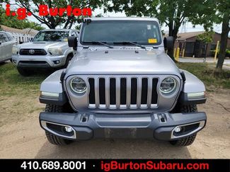 Used 2018 Jeep Wrangler Unlimited Sahara w/ Dual Top Group AWD/4WD video 2