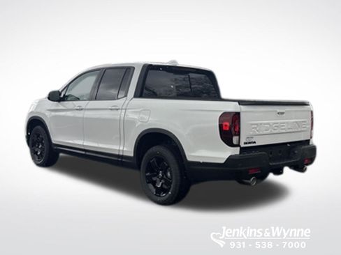 New 2026 Honda Ridgeline Black Edition image 2