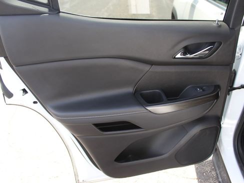 Used 2023 GMC Acadia SLT w/ LPO, Floor Liner Package AWD/4WD image 19