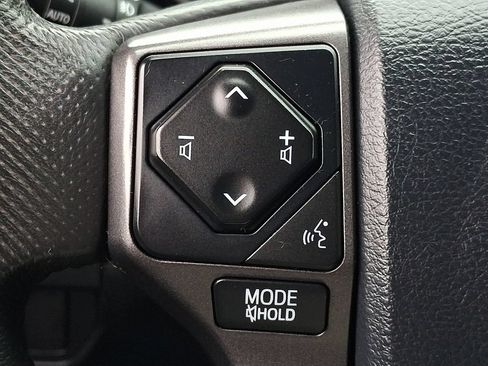Used 2017 Toyota Tacoma TRD Sport w/ Premium & Technology Package AWD/4WD image 25