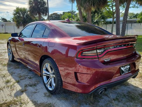 Used 2022 Dodge Charger R/T image 3