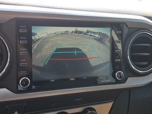 Used 2020 Toyota Tacoma SR5 RWD image 14