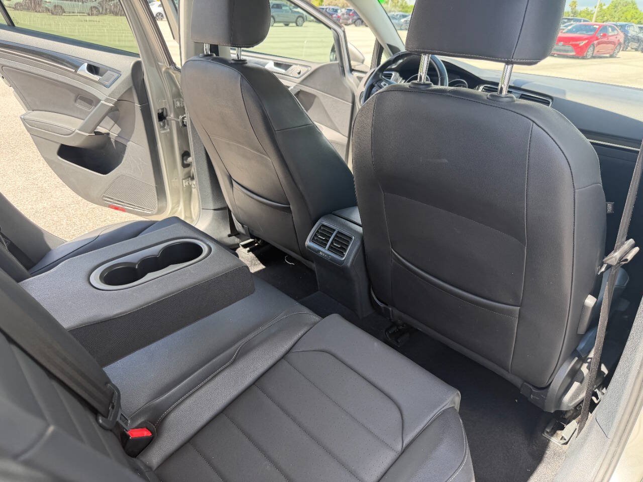 Used 2015 Volkswagen Golf TDI S FWD image 25