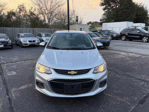 Used 2018 Chevrolet Sonic LS image 4