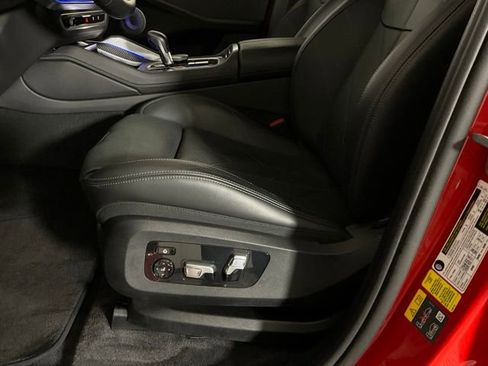 Certified 2023 BMW XM Base w/ M Driver's Package image 32