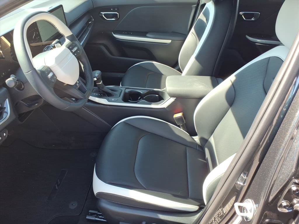 New 2026 Kia K4 GT-Line w/ GT-Line Premium Package FWD image 10