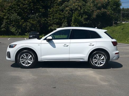 Used 2024 Audi Q5 2.0T Premium AWD/4WD image 3