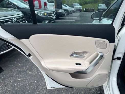 Used 2021 Mercedes-Benz A 220 4MATIC image 23