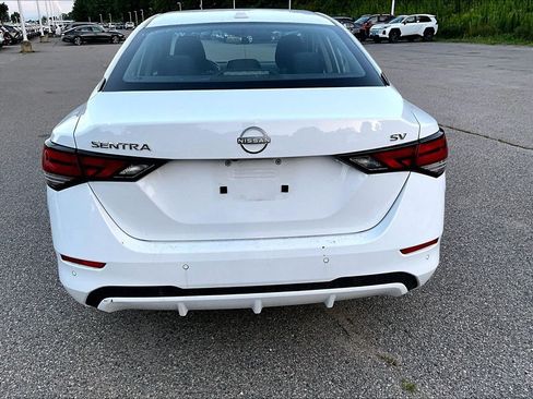 Used 2024 Nissan Sentra SV FWD image 10