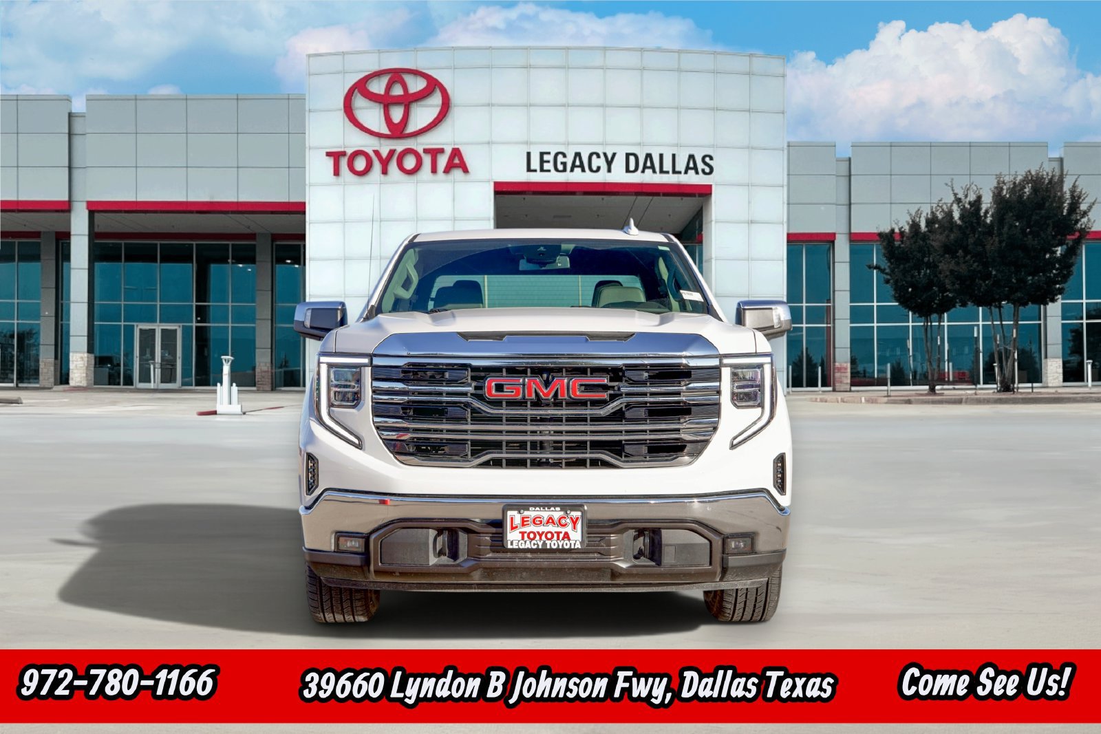 Used 2025 GMC Sierra 1500 SLT AWD/4WD image 5