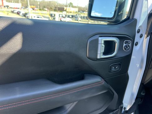 Used 2019 Jeep Wrangler Unlimited Rubicon image 16