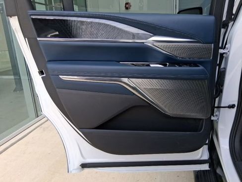 New 2025 Cadillac Escalade IQ Sport 2 image 27