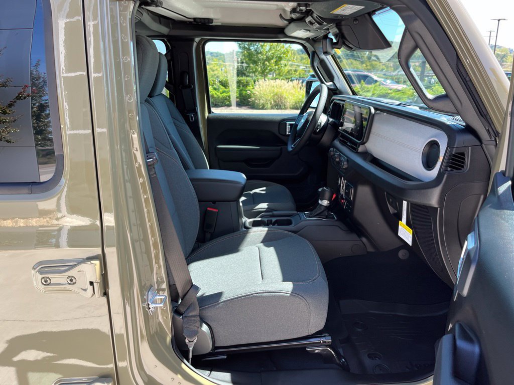 New 2027 Jeep Gladiator Sport AWD/4WD image 26