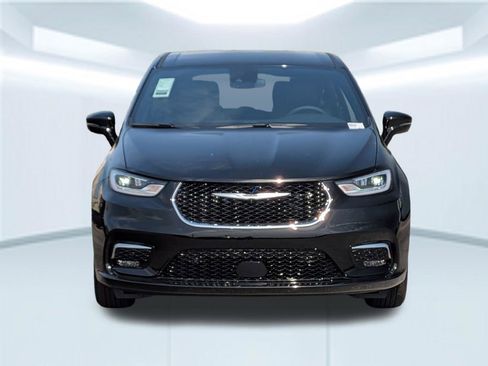 New 2026 Chrysler Pacifica Select image 21