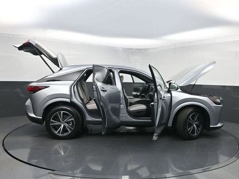 Used 2023 Lexus RX 350 Premium w/ Accessory Package image 36