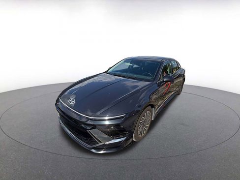 Used 2025 Hyundai Sonata SEL image 2