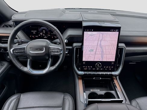 Used 2025 GMC Yukon Denali AWD/4WD image 14