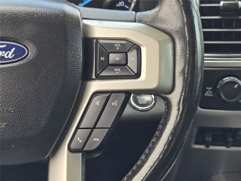 Used 2019 Ford F250 Lariat w/ Lariat Ultimate Package AWD/4WD image 29