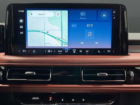 Used 2025 Lincoln Aviator Reserve w/ Equipment Group 201A AWD/4WD image 13