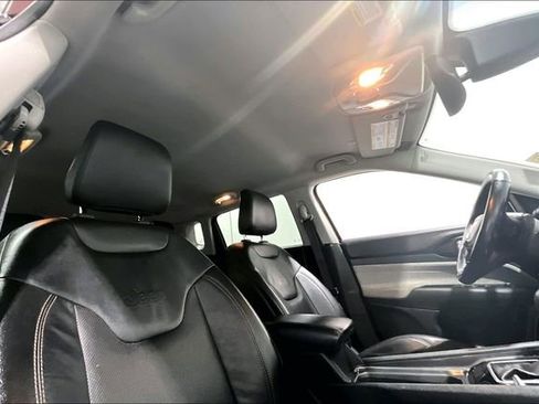 Used 2022 Jeep Compass Latitude image 29