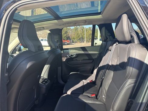 Certified 2023 Volvo XC60 B5 Plus w/ Protection Package Premier image 19