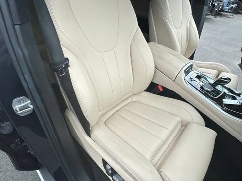 Used 2021 BMW X5 xDrive45e AWD/4WD image 11