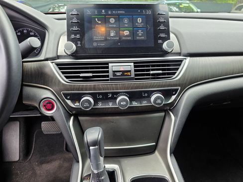 Used 2018 Honda Accord EX-L image 18