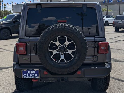 Used 2021 Jeep Wrangler Unlimited Rubicon AWD/4WD image 3