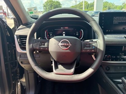 New 2026 Nissan Rogue Platinum w/ Platinum Premium Package AWD/4WD image 11