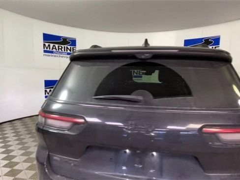 Used 2023 Jeep Grand Cherokee L Limited w/ Luxury Tech Group II image 9