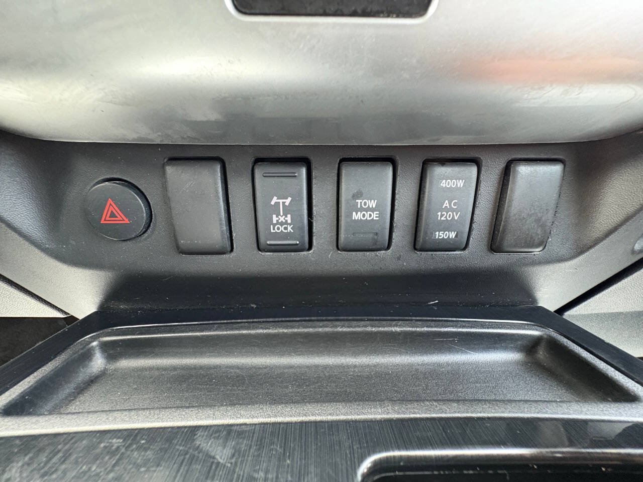 Used 2015 Nissan Titan PRO-4X AWD/4WD image 19