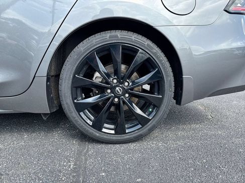 Used 2023 Nissan Maxima SR w/ Sport Mat Group FWD image 28
