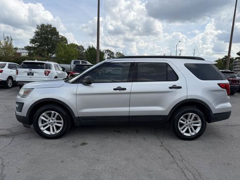Used 2017 Ford Explorer 4WD image 6