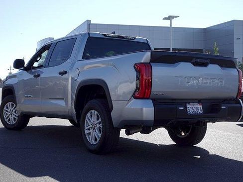 Certified 2025 Toyota Tundra SR5 AWD/4WD image 7