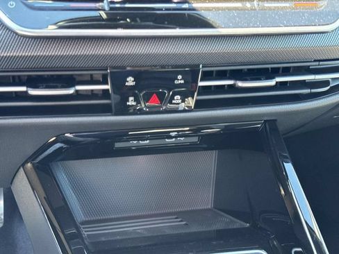 New 2026 Volkswagen GTI SE FWD image 12