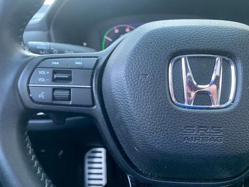 Used 2025 Honda Accord Sport image 10