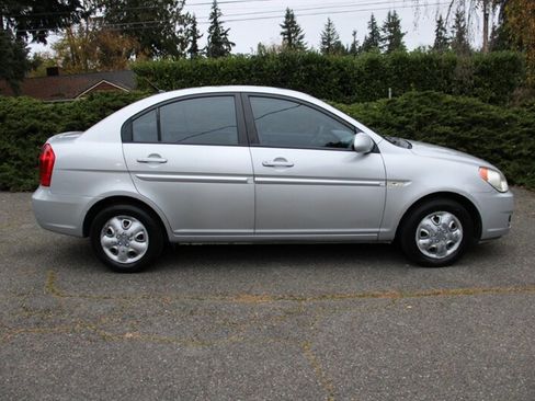 Used 2007 Hyundai Accent GLS image 11